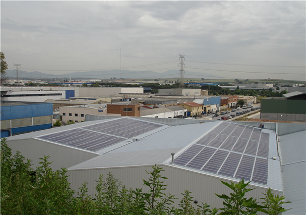 Crystalline-solar-panel-200-kW-Santa-Perpetua-de-la-Moguda-Spain