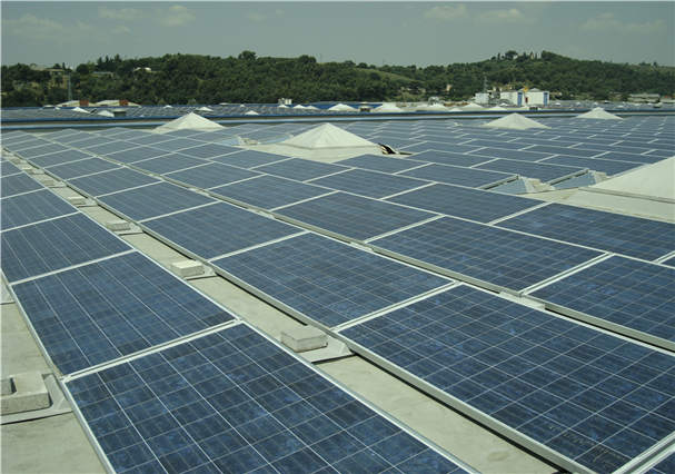 Crystalline-solar-panel-300-kW-Granollers-Spain