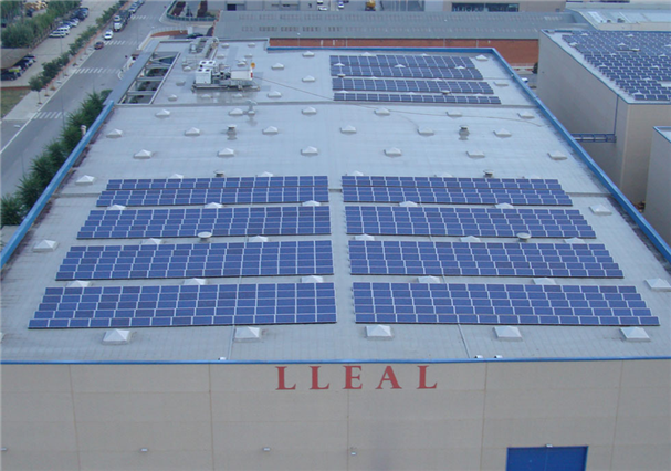 Crystalline-solar-panel-300-kW-Granollers-Spain