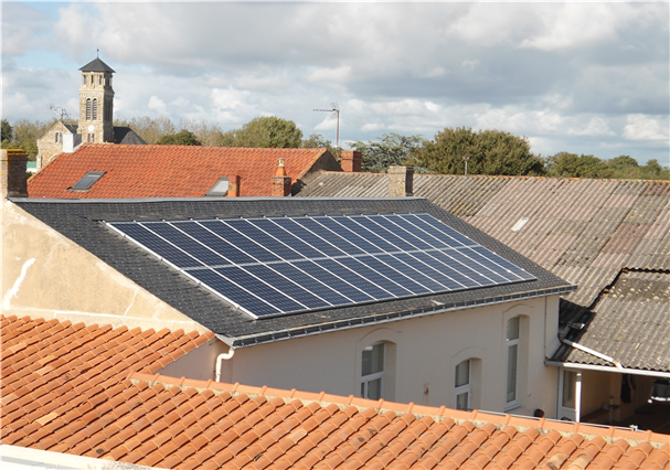 Crystalline-solar-panel-La-Vendée-France