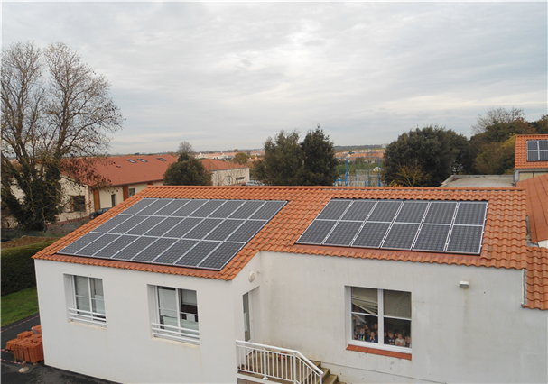 Crystalline-solar-panel-La-Vendée-France
