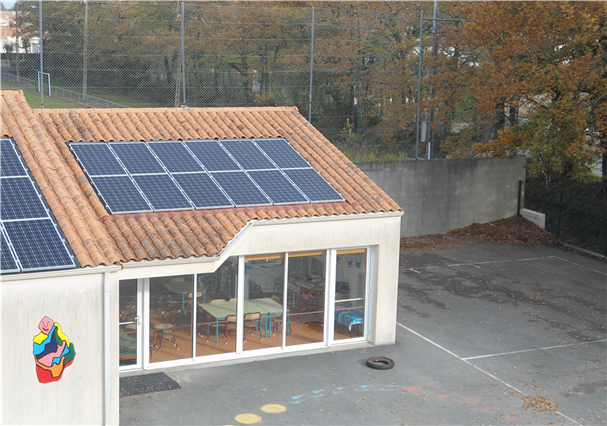 Crystalline-solar-panel-La-Vendée-France