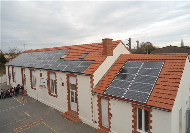 Crystalline-solar-panel-La-Vendée-France