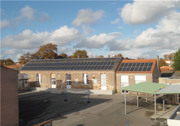 Crystalline-solar-panel-La-Vendée-France